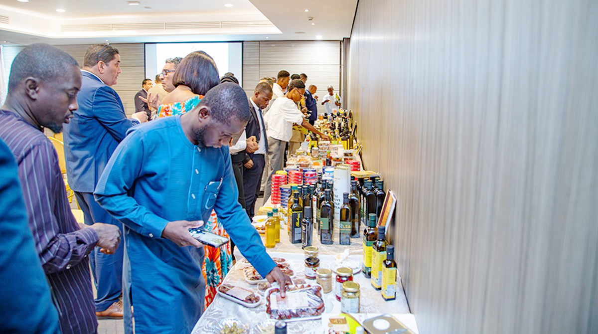 تونس تُبرز ثقلها السياحي قاريا وتنفتح على أسواق جديدة..   انعقاد صالون الصناعات التقليدية والسياحة التونسي- الإيفواري بأبيدجان في دورته الأولى